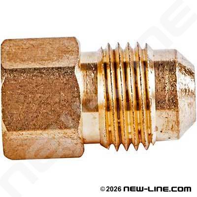Tube Coupling - Female SAE x Male SAE